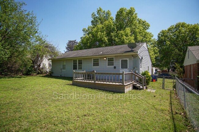 Building Photo - For Lease | Midtown Tulsa | Available Now