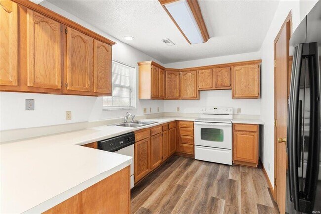 Building Photo - 134 Clinton Hill Dr