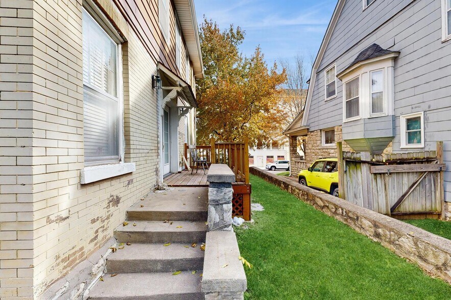 Building Photo - 3516 Baltimore Ave