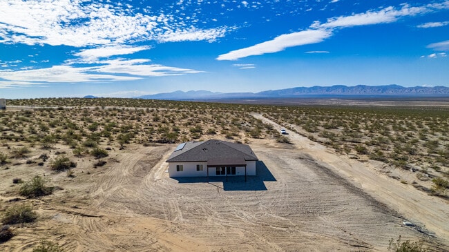 Building Photo - 10096 Glen Rd
