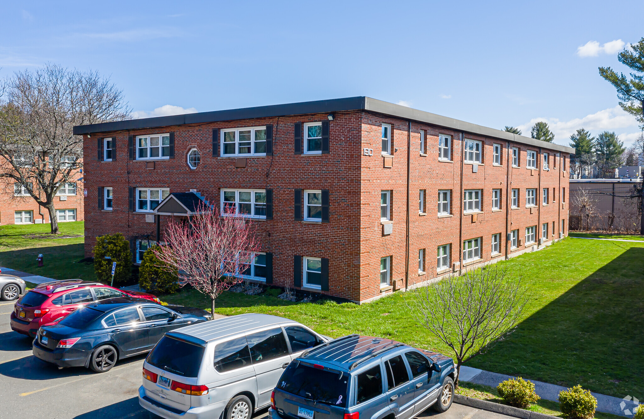 Building Photo - Springwood Gardens