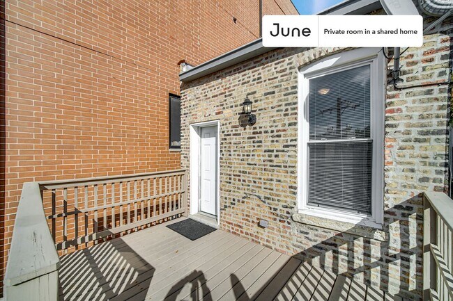 Building Photo - Room in Shared 3 bed/2 bath home