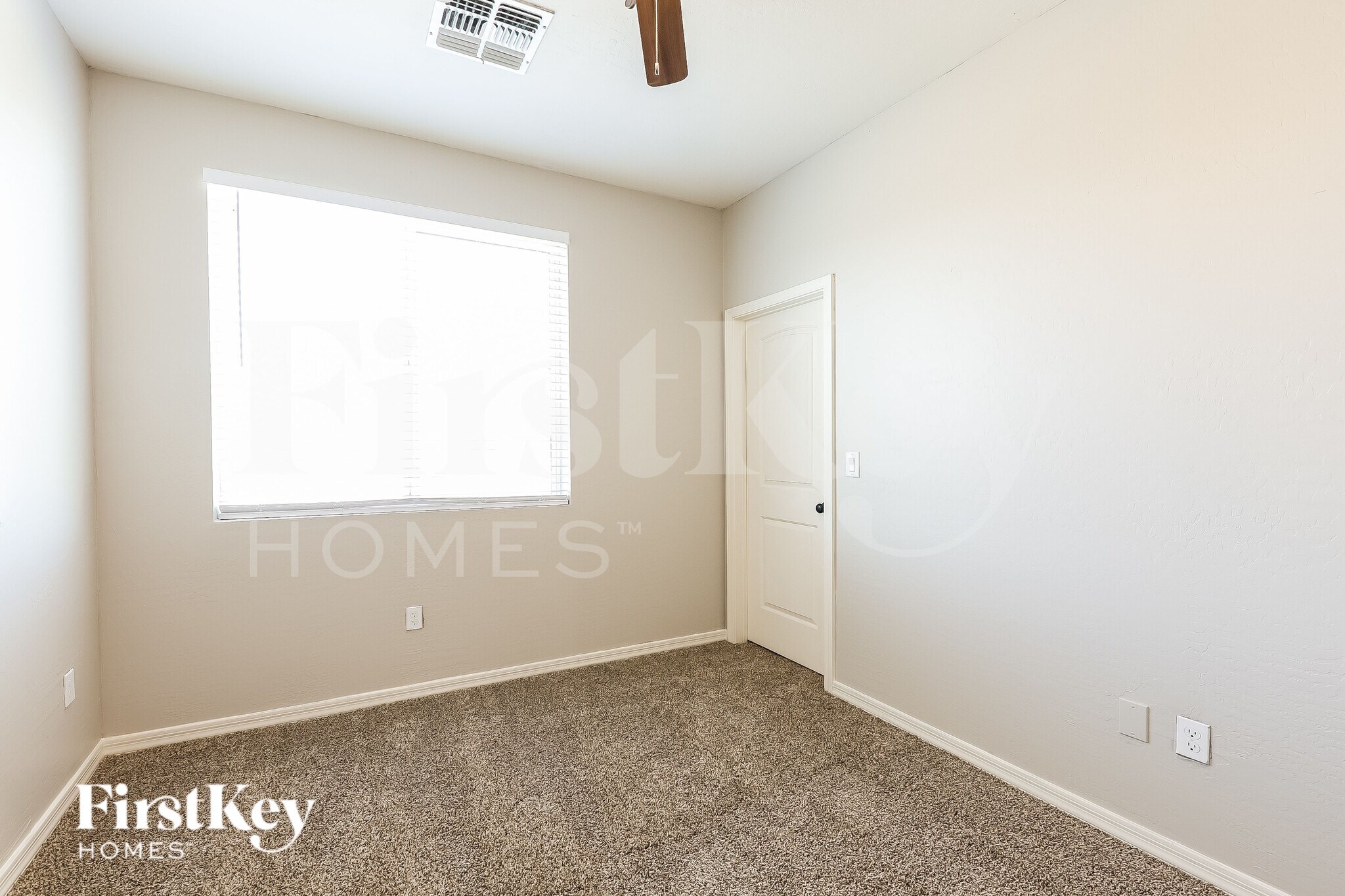 Building Photo - 4841 S 21st St