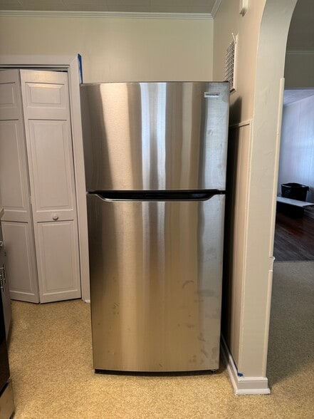 Refrigerator - 825 Saint Joseph St