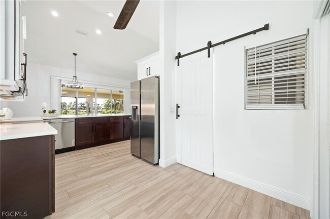 Building Photo - 12881 Kelly Bay Ct