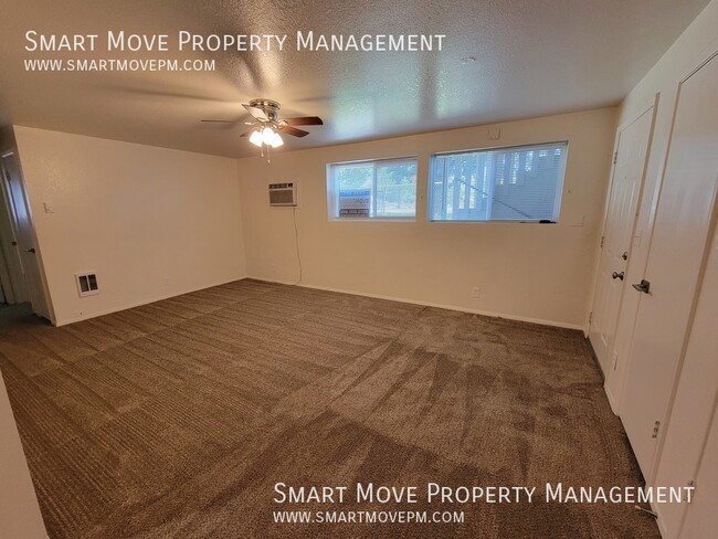 Building Photo - 2561 Targee-