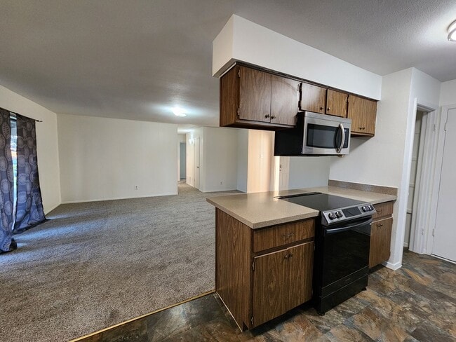 Building Photo - 508 Campbell Ln