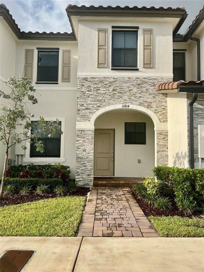 Primary Photo - 11814 SW 246th Ln