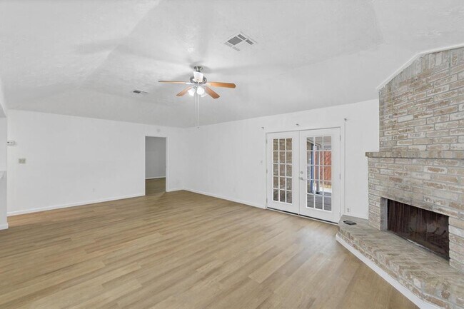 Building Photo - 11019 Willwood Dr