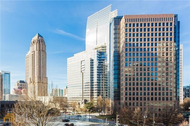 Building Photo - 1101 Juniper St NE