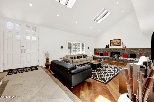 Building Photo - 5315 Cangas Dr