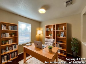 Building Photo - 329 Agency Oaks