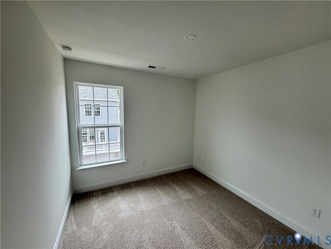 Building Photo - 13836 Randolph Pond Ln