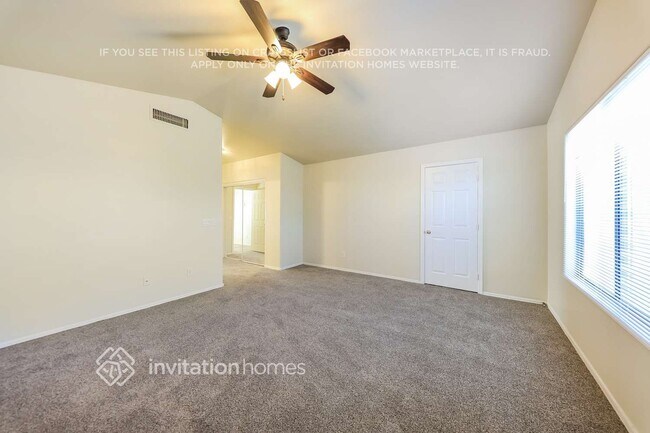 Building Photo - 14530 N 87th Ave