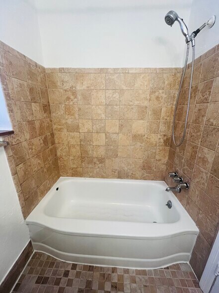Building Photo - 4985 Arsenal St
