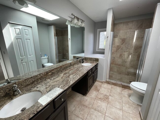 Building Photo - 1076 Rockport Dr