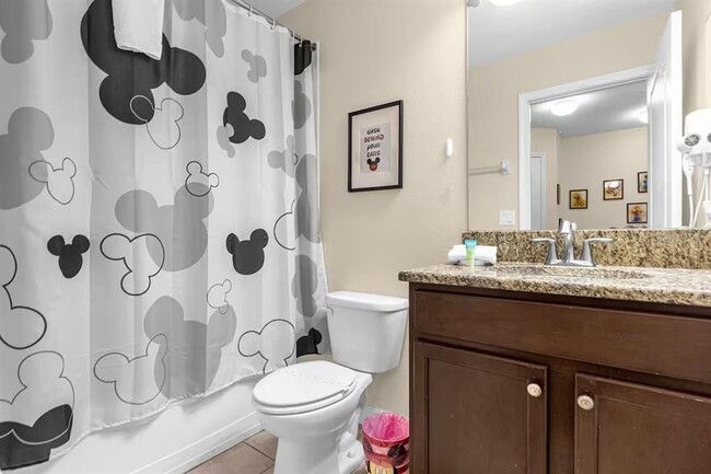 Building Photo - 8802 Bamboo Palm Ct