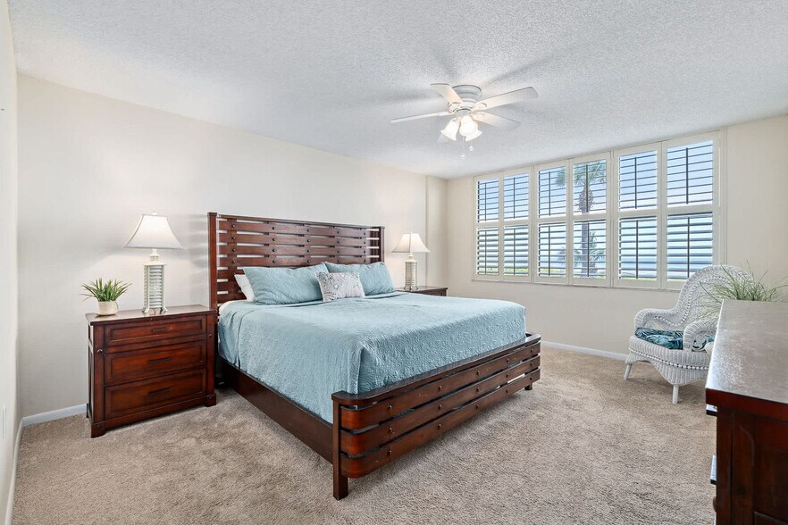 Building Photo - 6240 A1A S