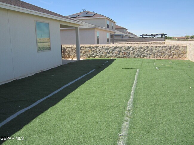 Building Photo - 1628 Sam Dominguez