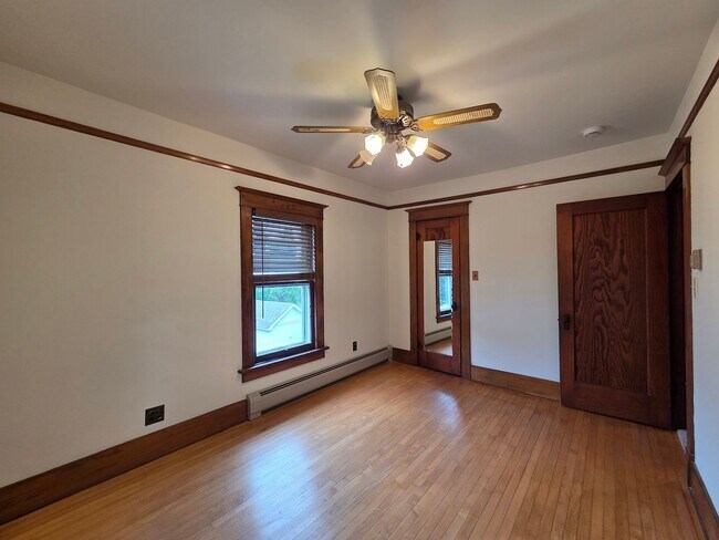 Building Photo - 5N340 Wooley Rd