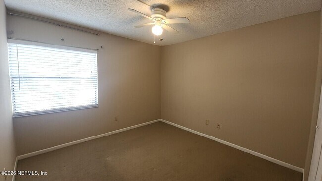 Building Photo - 27 Veronese Ct