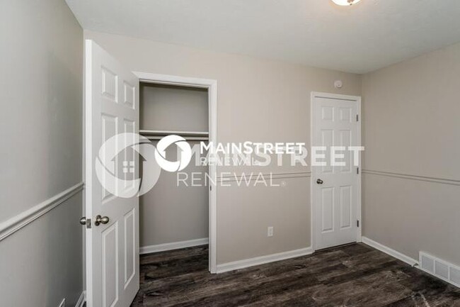 Building Photo - 5204 Ronwood Dr