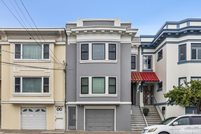 Building Photo - 487 18th Ave