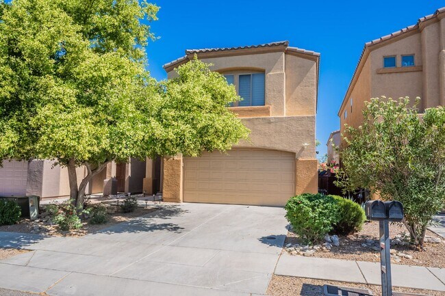 Primary Photo - Bright, Spacious Riverside Crossing Retrea...