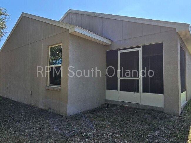 Building Photo - Country Club Estates