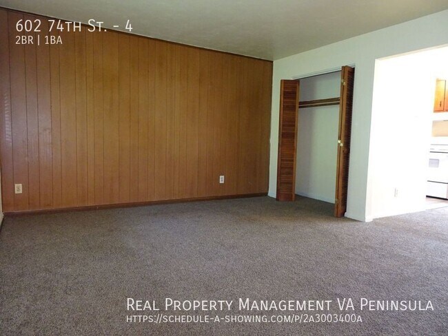 Building Photo - 602 74th St