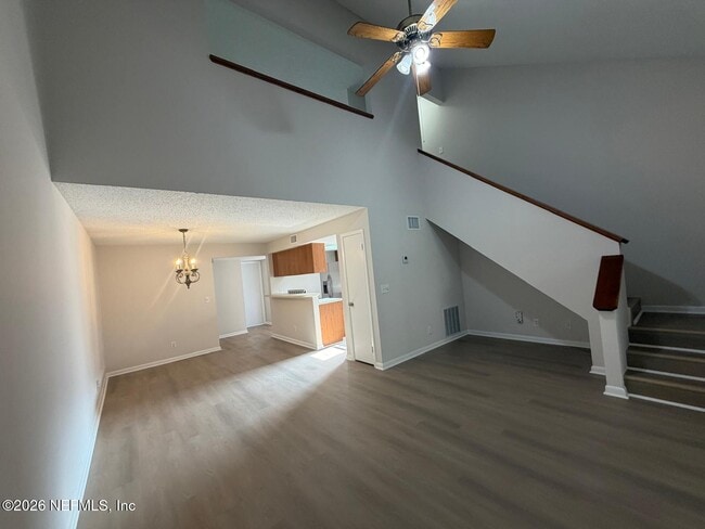 Building Photo - 5557 Greatpine Ln S