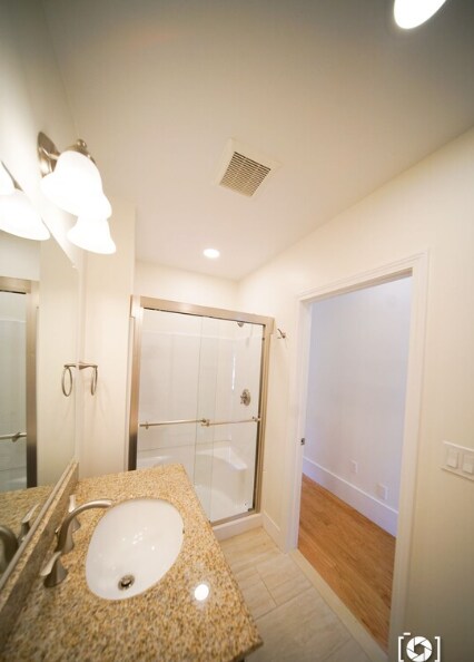 Building Photo - 48 Cameron Ave