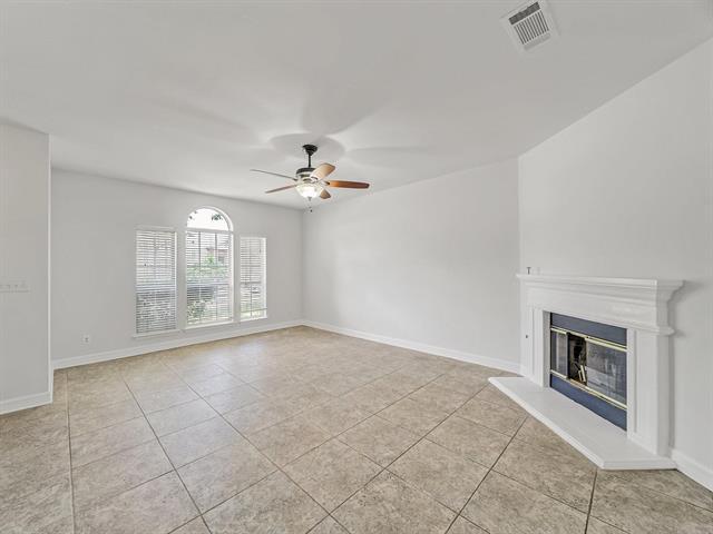 Building Photo - 2500 Westheimer Rd