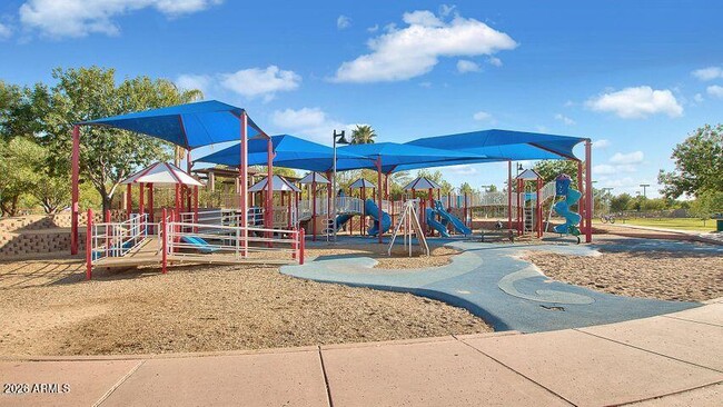 Building Photo - 4670 W Binner Dr