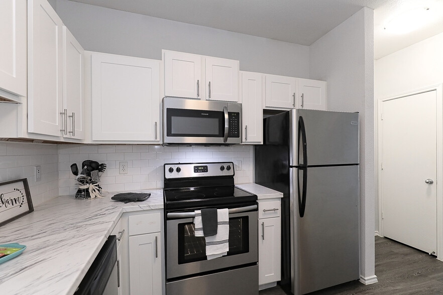 Brynwood Apartments 8711 Bowens Crossing St San Antonio TX 78250