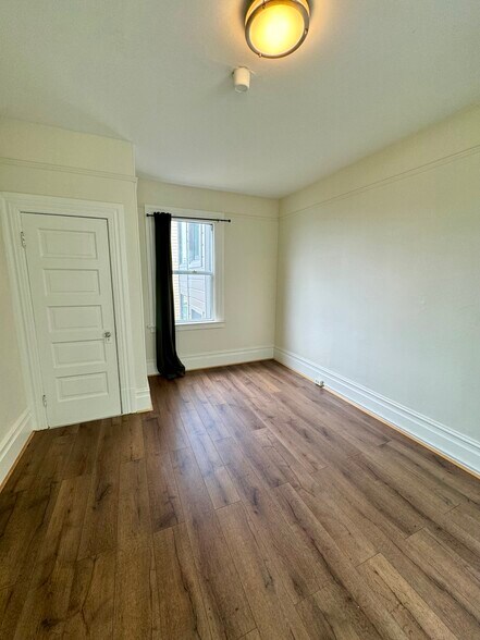 Building Photo - 1418 Pacific Ave