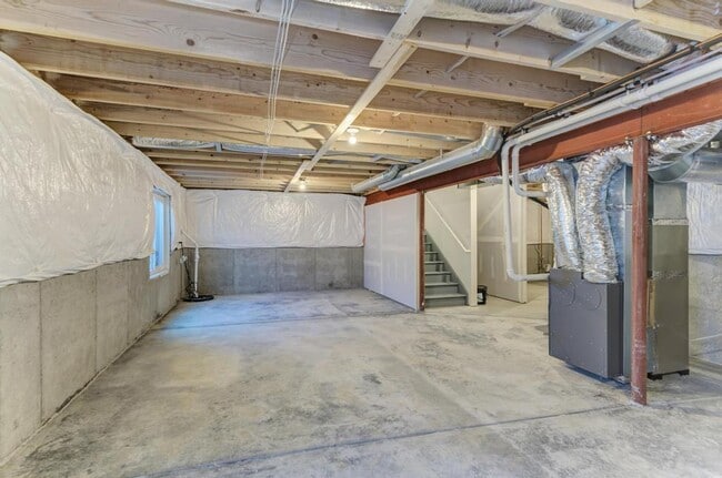 Building Photo - 1834 Baler Ave