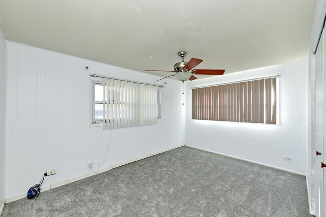 Building Photo - 1613 Hartmann Dr