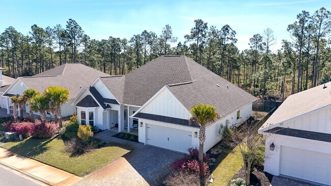 Building Photo - 128 Pne Lk Dr