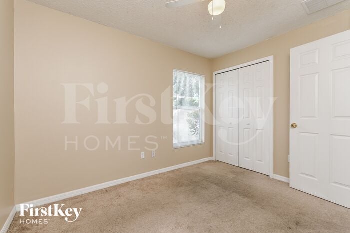 Building Photo - 1175 St Tropez Ct