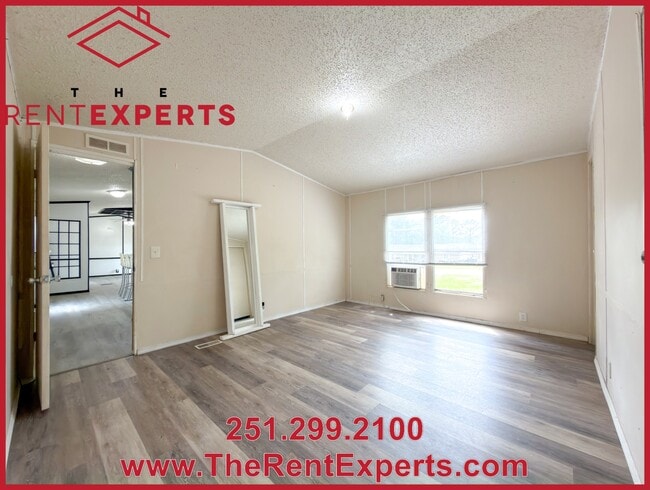 Building Photo - 6360 Mauvilla Dr W