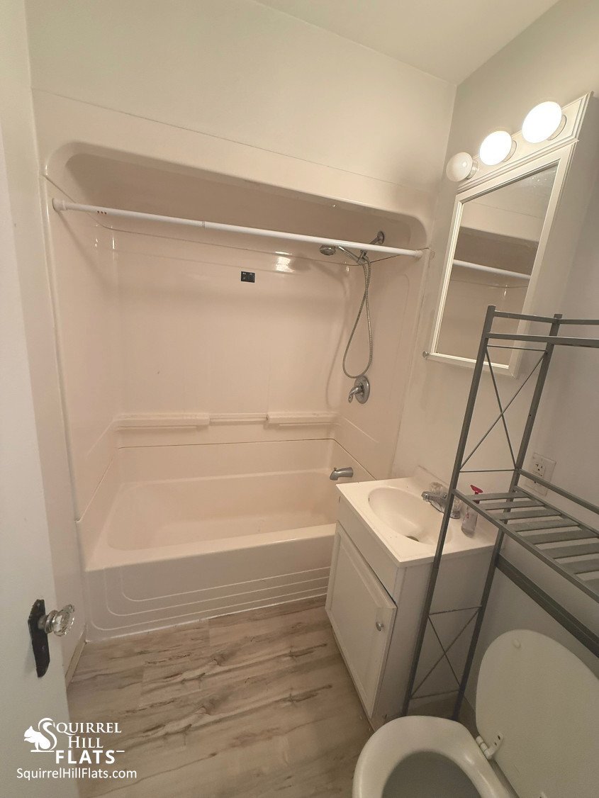 Building Photo - 5710 Phillips Ave