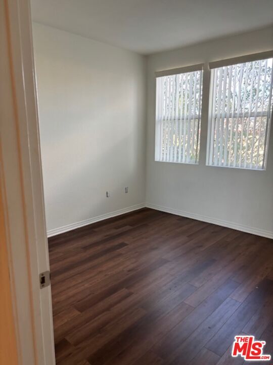 Building Photo - 11925 Kling St