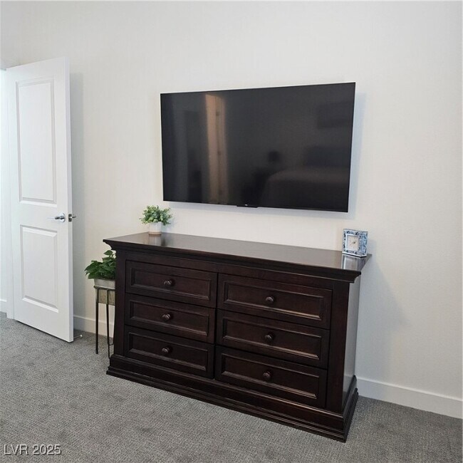 Building Photo - 11468 Roaring Peak Dr