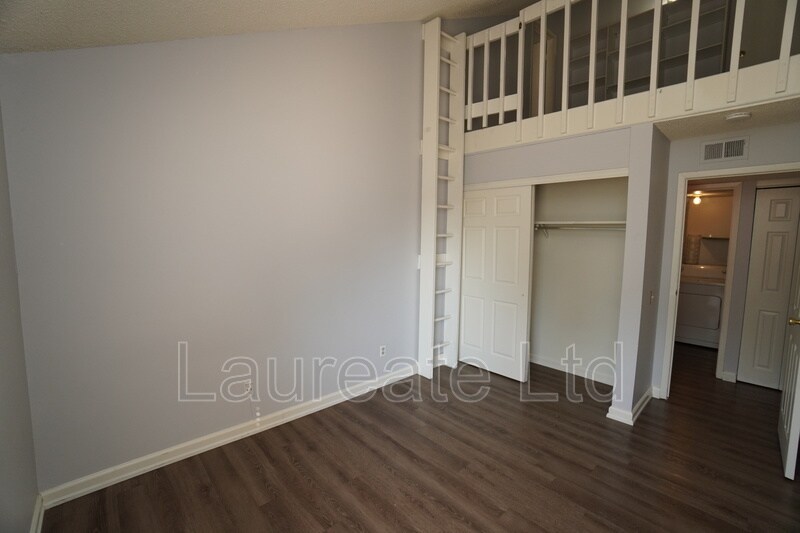 Building Photo - 3662 S Granby Way