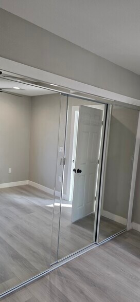 Building Photo - 2321 Locust Ave