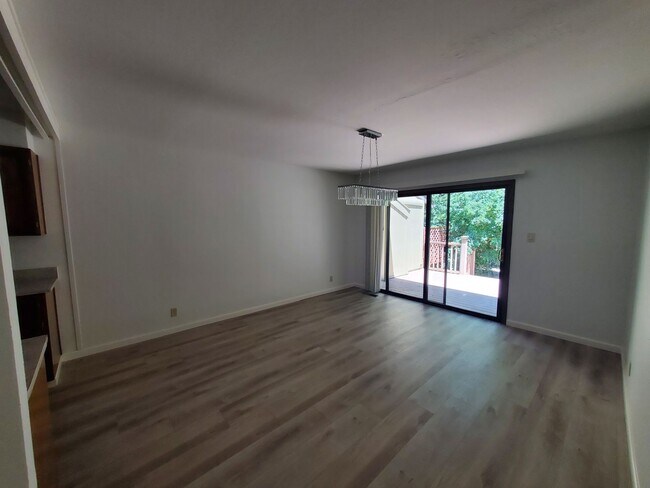 Building Photo - 3113 Lippizaner Ln