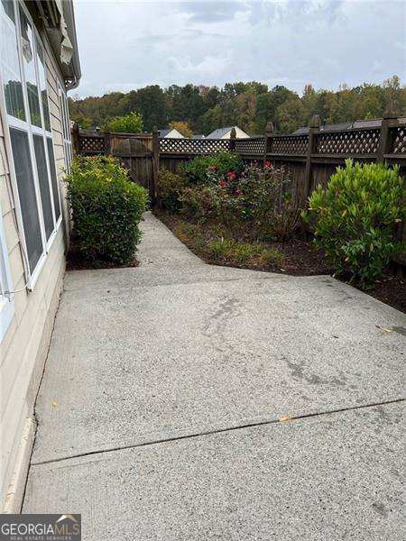 Building Photo - 319 Dexter Dr