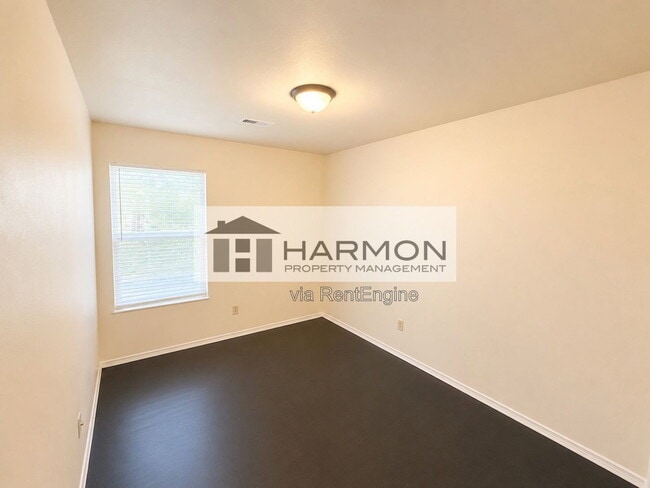 Building Photo - 2362 N Garland St