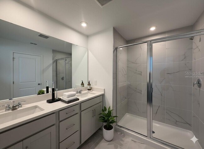 Building Photo - 1294 Tarflower Dr